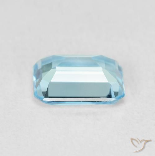 Topaz Gemstone in 8 x 6 mm (calibrated) Size for Sale, Topaz Stone in Swiss Blue Color
