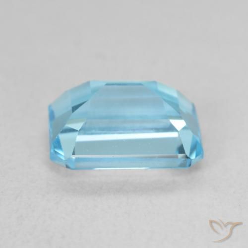 Topaz Gemstone in 8 x 6 mm (calibrated) Size for Sale, Topaz Stone in Swiss Blue Color