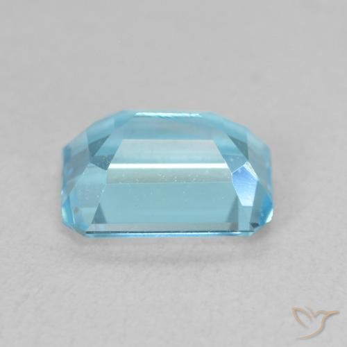 Topaz Gemstone in 8 x 6 mm (calibrated) Size for Sale, Topaz Stone in Swiss Blue Color