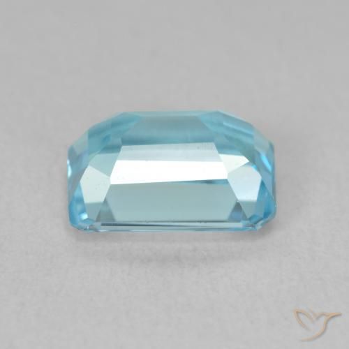 Topaz Gemstone in 8 x 6 mm (calibrated) Size for Sale, Topaz Stone in Swiss Blue Color