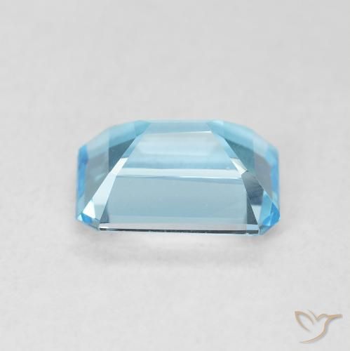 Topaz Gemstone in 8 x 6 mm (calibrated) Size for Sale, Topaz Stone in Swiss Blue Color