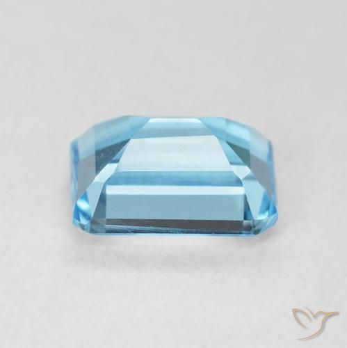 Topaz Gemstone in 8 x 6 mm (calibrated) Size for Sale, Topaz Stone in Swiss Blue Color