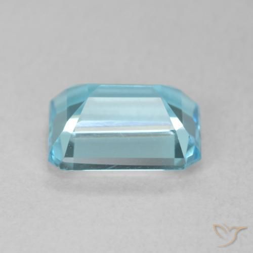Topaz Gemstone in 8 x 6 mm (calibrated) Size for Sale, Topaz Stone in Swiss Blue Color
