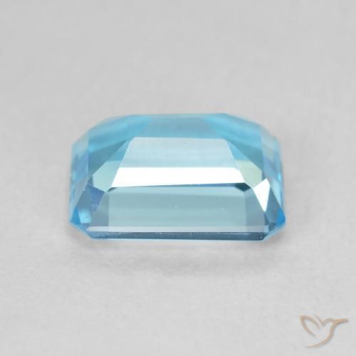 Topaz Gemstone in 8 x 6 mm (calibrated) Size for Sale, Topaz Stone in Swiss Blue Color