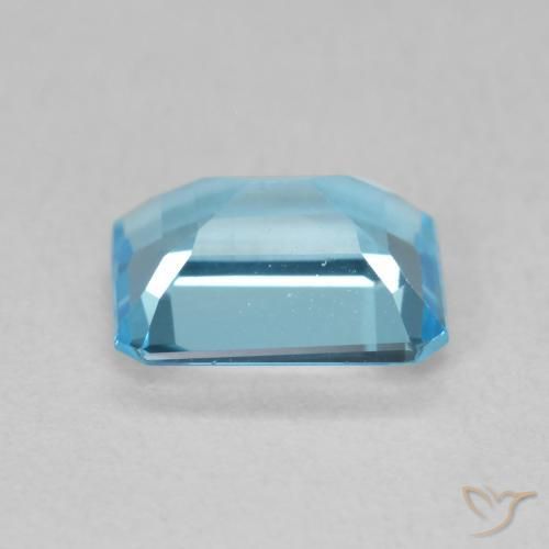 Topaz Gemstone in 8 x 6 mm (calibrated) Size for Sale, Topaz Stone in Swiss Blue Color