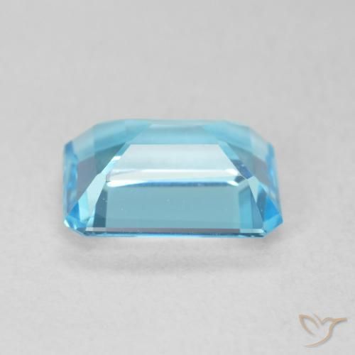 Topaz Gemstone in 8 x 6 mm (calibrated) Size for Sale, Topaz Stone in Swiss Blue Color