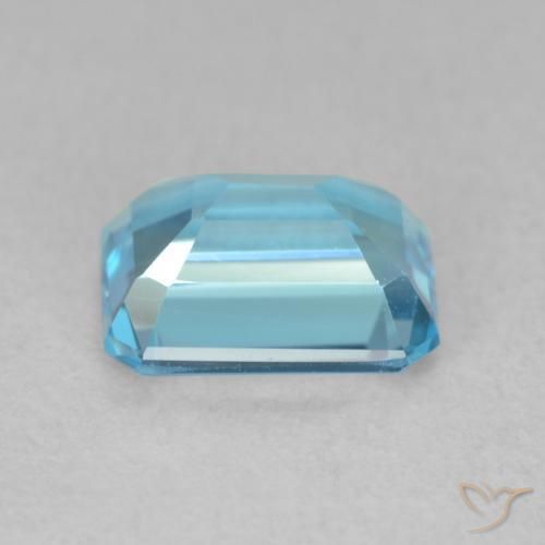 Topaz Gemstone in 8 x 6 mm (calibrated) Size for Sale, Topaz Stone in Swiss Blue Color