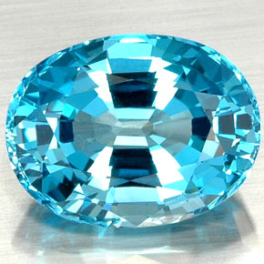 22.73 ct Blue Topaz Gemstone, Topaz Gem in Oval Facet Shape for Sale.