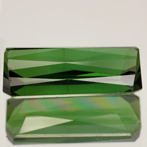Tourmaline Gemstone in 16.7 x 7.6 mm Size for Sale, Tourmaline Stone in Green Color