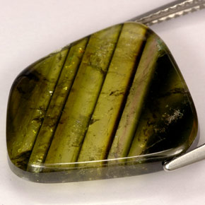 Tourmaline Gemstone in 17.9 x 16.1 mm Size for Sale, Tourmaline Stone in Multicolor Color