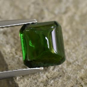 2.86 ct Green Tourmaline Gemstone, Tourmaline Gem in Octagon Cabochon Shape for Sale.