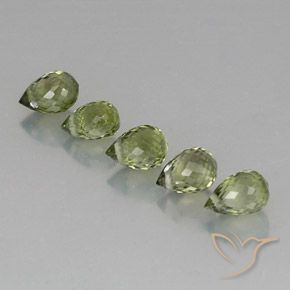 5 Stück briolette-schliff grüner Turmalin Set aus Mosambik - Gewicht 2,57 ct total / Durchschn. je 0,51 ct, Größe 5,4x3,7 mm, Farbe: Salbeigrün, Mohs-Härte 7 - 7,5 Geeignet für den täglichen Gebrauch im Schmuck, Waage Sternzeichen, Photo A