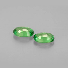 Tsavorite Garnet Gemstone in 6 x 4 mm (calibrated) Size for Sale, Tsavorite Garnet Stone in Chrome Green Color