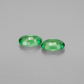 Tsavorite Garnet Gemstone in 6 x 4 mm (calibrated) Size for Sale, Tsavorite Garnet Stone in Chrome Green Color