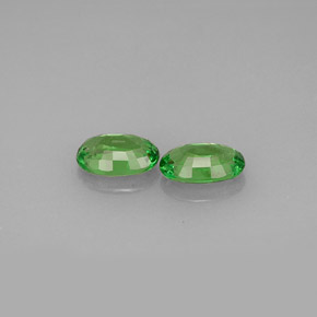 Tsavorite Garnet Gemstone in 6 x 4 mm (calibrated) Size for Sale, Tsavorite Garnet Stone in Chrome Green Color