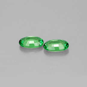 Tsavorite Garnet Gemstone in 6.1 x 4.2 mm Size for Sale, Tsavorite Garnet Stone in Chrome Green Color