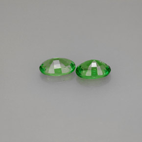 Tsavorite Garnet Gemstone in 6 x 4 mm (calibrated) Size for Sale, Tsavorite Garnet Stone in Chrome Green Color
