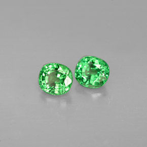 0.86 ct Green Tsavorite Garnet Stone, Natural Tsavorite Garnet in Cushion-Cut Shape for Sale
