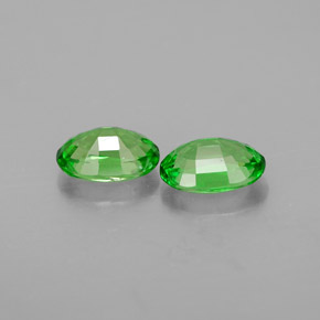 Tsavorite Garnet Gemstone in 6 x 4 mm (calibrated) Size for Sale, Tsavorite Garnet Stone in Chrome Green Color