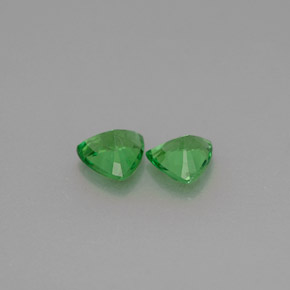 Tsavorite Garnet Gemstone in 4.5 x 4.4 mm Size for Sale, Tsavorite Garnet Stone in Chrome Green Color