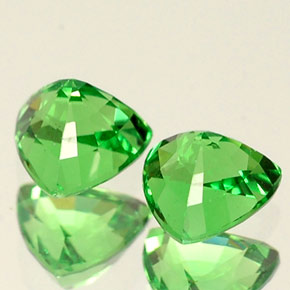 Tsavorite Garnet Gemstone in 4 x 4 mm (calibrated) Size for Sale, Tsavorite Garnet Stone in Vivid Green Color