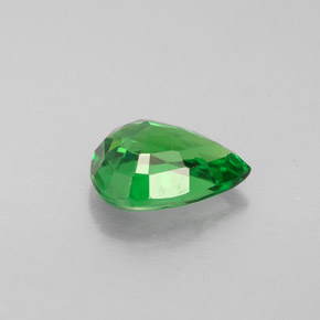 Tsavorite Garnet Gemstone in 7.5 x 5.6 mm Size for Sale, Tsavorite Garnet Stone in Chrome Green Color