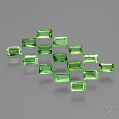 15-teiliges Tsavorit-Granat / Set - Baquette Schliff Grün aus Tansania - Größe 3 x 2mm, Gewicht 1,09 ct gesamt / Durchschn. je 0,07 ct, Farbe: Lebendiges grün, Mohs-Härte 6,5 - 7,5 Geeignet für den täglichen Gebrauch im Schmuck, Photo A