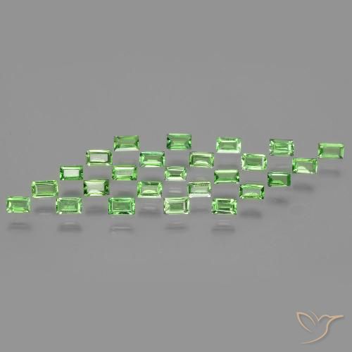 Lot de 25pc Grenat Tsavorites Vert Baquette de Tanzanie - Taille 3 x 2mm, poids total 1,81 ct / moyenne 0,07 ct chaque, couleur : Vert éclatant, dureté de Mohs 6.5 à 7.5 convient aux bijoux de tous les jours, pierre de sagesse, Photo A