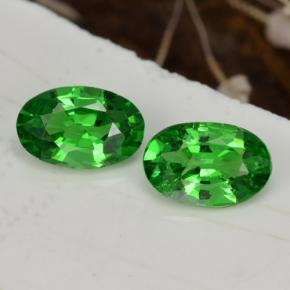 0.4ct Oval Facet Green Tsavorite Garnet for sale thumb image of 0.4ct Oval Facet Green Tsavorite Garnet (ID: 468815)