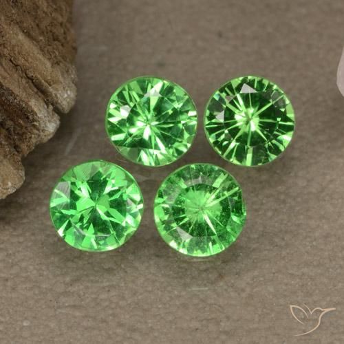 0.91 ctw Green Tsavorite Garnet Stones, Natural Tsavorite Garnet in Diamond-Cut Shape for Sale