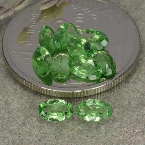2.16ctw Natural Green Tsavorite Garnet, Oval, VS