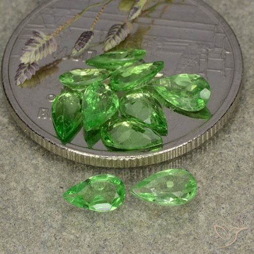 Lote de Granate Tsavorita Pera de 10 piezas 5,1 x 3mm - Peso total de 1,72 ct / promedio. 0,17 ct cada uno, Color: Verde, Dureza Mohs 6.5 - 7.5 Adecuado para joyas de uso diario, Photo A