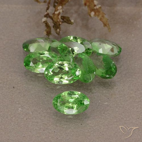 2.59ctw Natural Lively Green Tsavorite Garnet, Oval, VS
