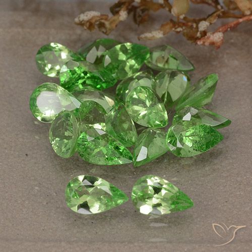 4.77 ctw Green Tsavorite Garnet Gemstones, Tsavorite Garnet Gems in Pear Facet Shape for Sale.