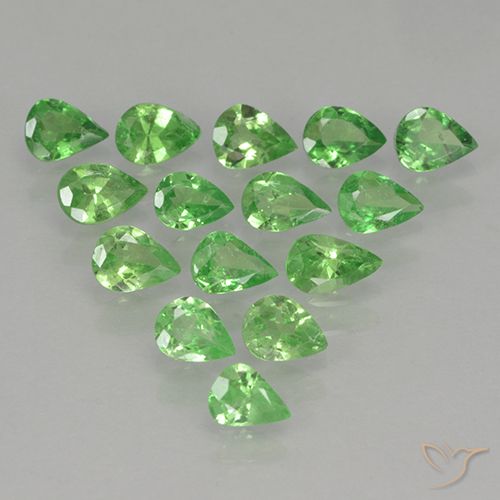 Lot de 15pcs Grenat Tsavorites Poire de 4,2 x 3,1mm - Poids total de 2,49 ct / poids moyen de 0,17 ct chacune, couleur : Vert éclatant, dureté de Mohs 6.5 à 7.5 convient aux bijoux de tous les jours, pierre de sagesse, Photo A