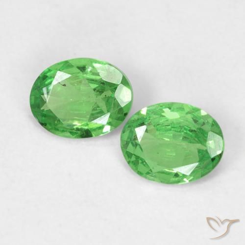 0.44 ct Oval Cut Tsavorite Garnet, 4.5 x 3.6 mm From Tanzania, Photo A