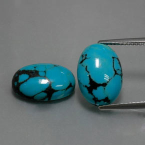 7.32 ct Blue Turquoise Gemstone, Turquoise Gem in Oval Cabochon Shape for Sale.
