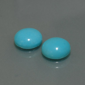 2.61 ct Blue Turquoise Stone, Natural Turquoise in Round Cabochon Shape for Sale