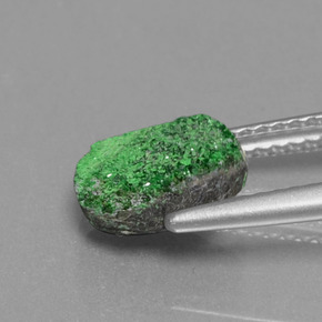 Uvarovite Garnet Drusy Gemstone in 8.8 x 6.9 mm Size for Sale, Uvarovite Garnet Drusy Stone in Green Color