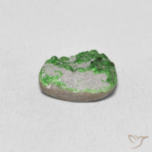 Uvarovite Garnet Drusy Gemstone in 12.5 x 9.8 mm Size for Sale, Uvarovite Garnet Drusy Stone in Medium Green Color