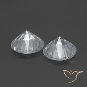 Zircon Gemstones in 7 mm (calibrated) Size for Sale, Zircon Stones in White Color