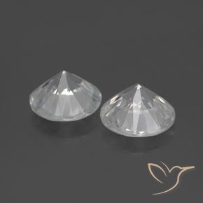 Zircon Gemstones in 7 mm (calibrated) Size for Sale, Zircon Stones in White Color
