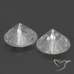 Zircon Gemstones in 7 mm (calibrated) Size for Sale, Zircon Stones in White Color