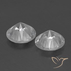 Zircon Gemstones in 7 mm (calibrated) Size for Sale, Zircon Stones in White Color