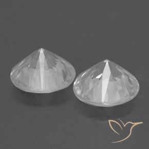 Zircon Gemstones in 7 mm (calibrated) Size for Sale, Zircon Stones in White Color