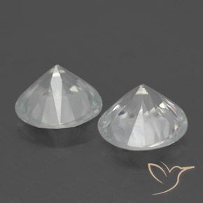 Zircon Gemstones in 7 mm (calibrated) Size for Sale, Zircon Stones in White Color
