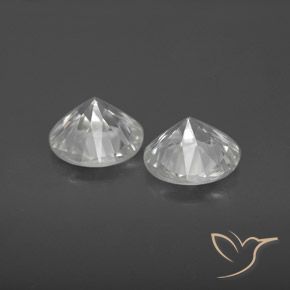 Zircon Gemstones in 7 mm (calibrated) Size for Sale, Zircon Stones in White Color