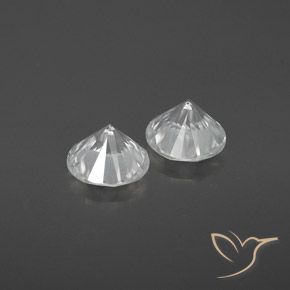 Zircon Gemstones in 6 mm (calibrated) Size for Sale, Zircon Stones in White Color