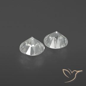 Zircon Gemstones in 6 mm (calibrated) Size for Sale, Zircon Stones in White Color