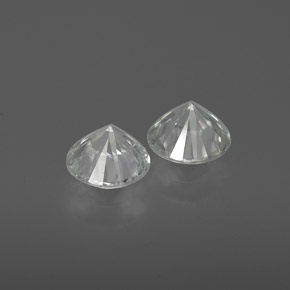 Zircon Gemstones in 6 mm (calibrated) Size for Sale, Zircon Stones in White Color